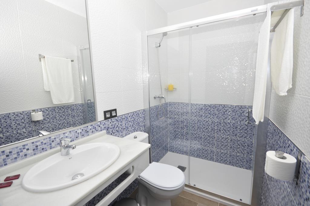 Hostal Maria Jose Conil De La Frontera Exteriér fotografie