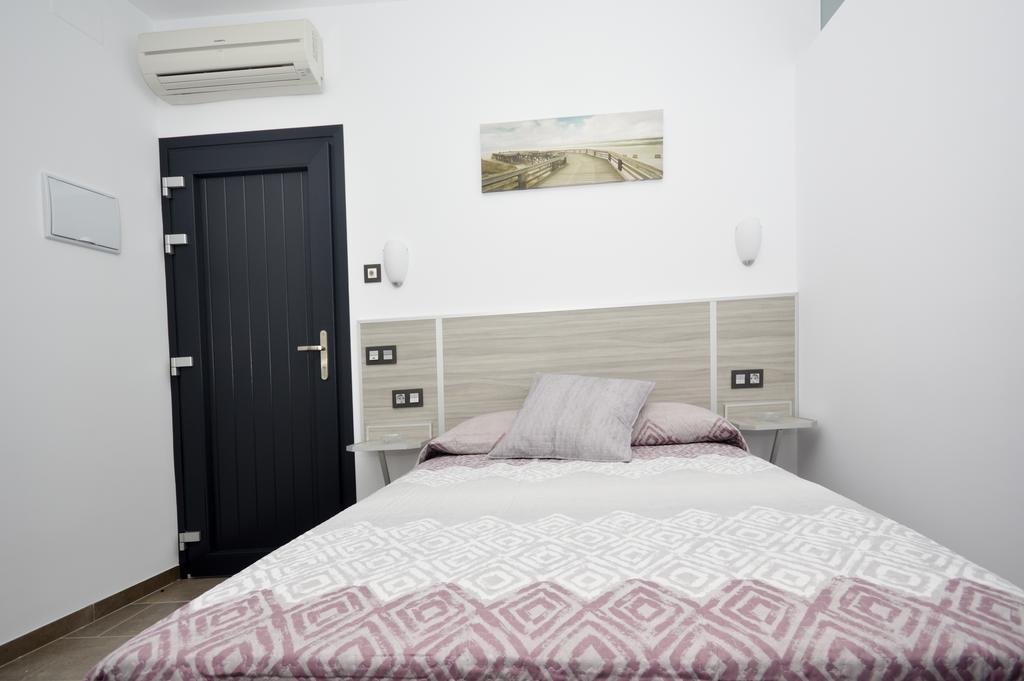 Hostal Maria Jose Conil De La Frontera Exteriér fotografie